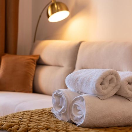 בוסוליי Monaco Border Luxury Suite - Sea View - Pool מראה חיצוני תמונה