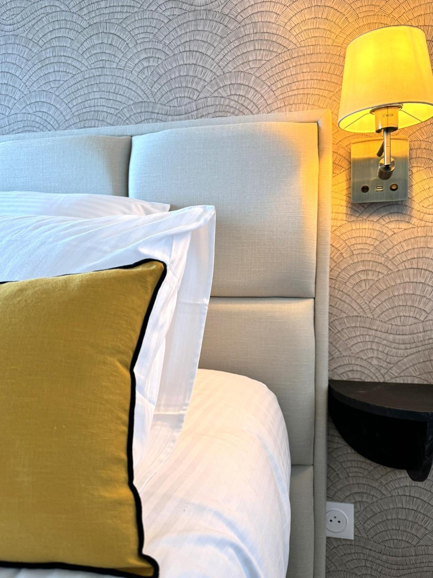 בוסוליי Monaco Border Luxury Suite - Sea View - Pool מראה חיצוני תמונה